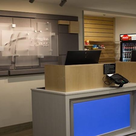 Holiday Inn Express Winfield - Teays Valley Hurricane Екстериор снимка