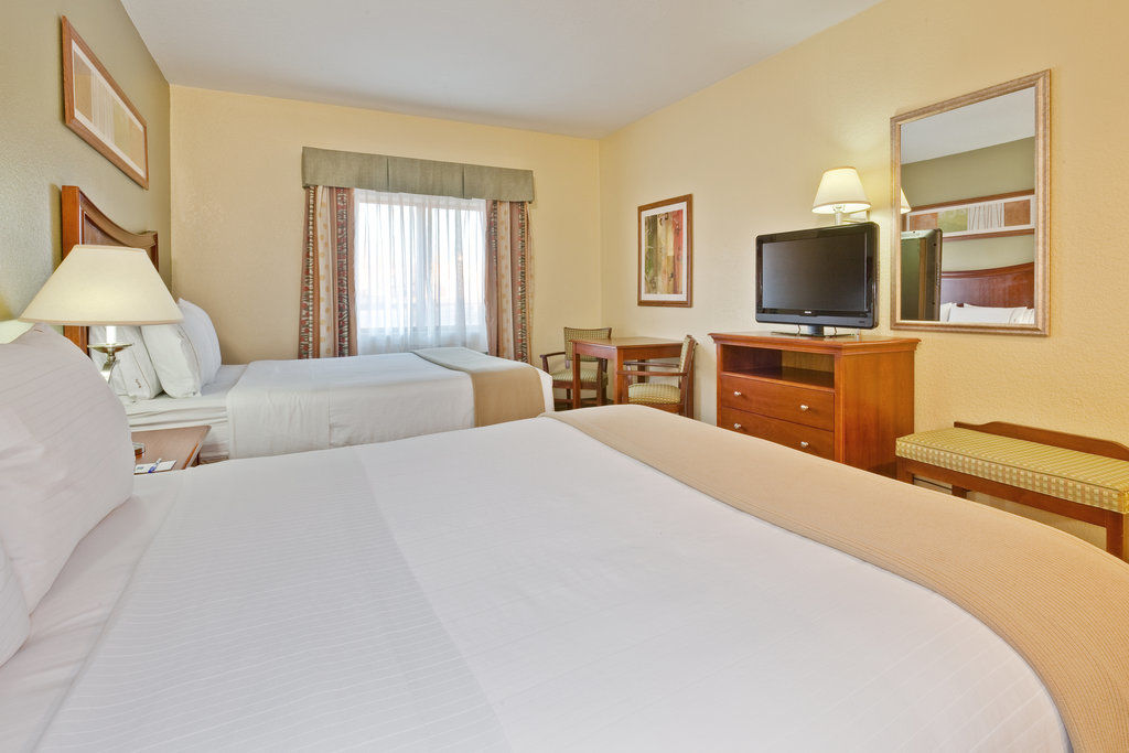Holiday Inn Express Winfield - Teays Valley Hurricane Екстериор снимка